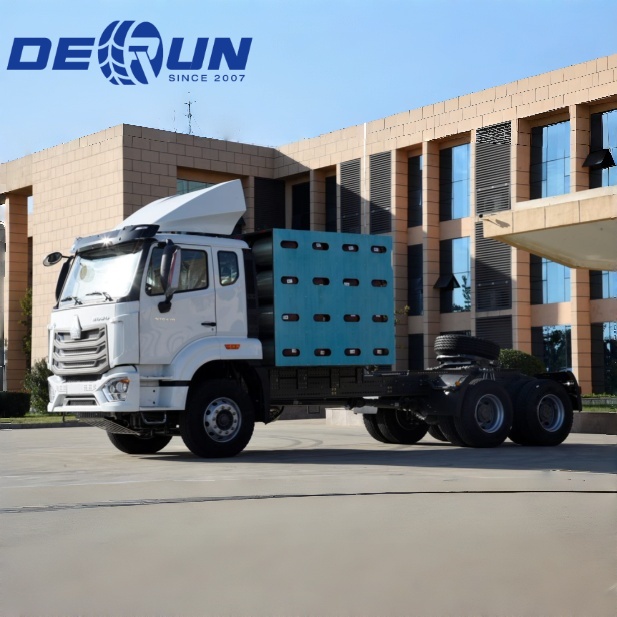 Камион трактор Sinotruk Howo 6x4 CNG NX